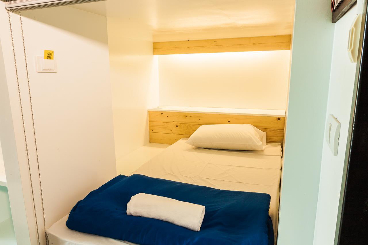 Travel Light Hostel パッタヤー エクステリア 写真