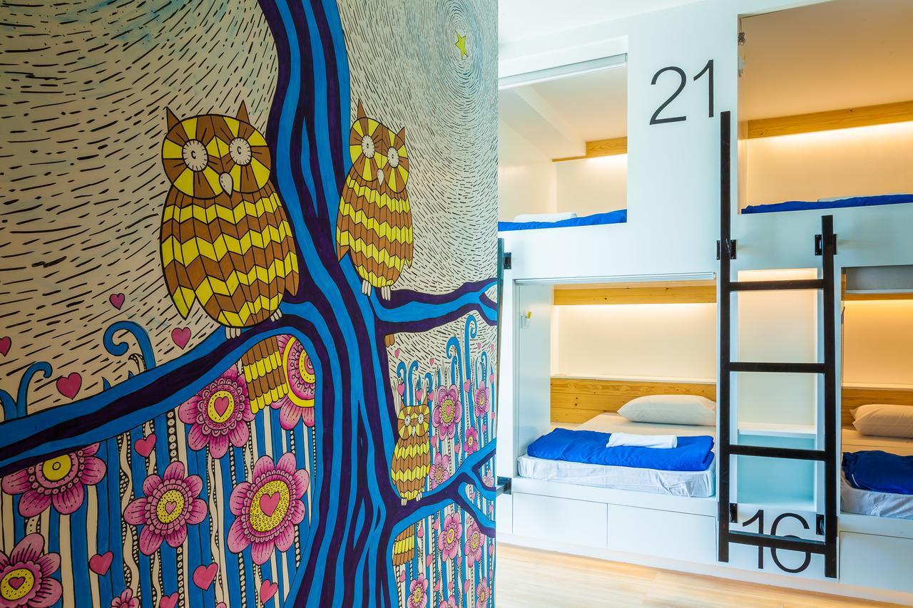 Travel Light Hostel パッタヤー エクステリア 写真