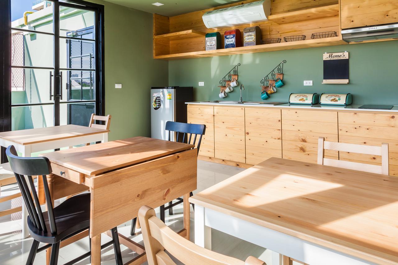 Travel Light Hostel パッタヤー エクステリア 写真