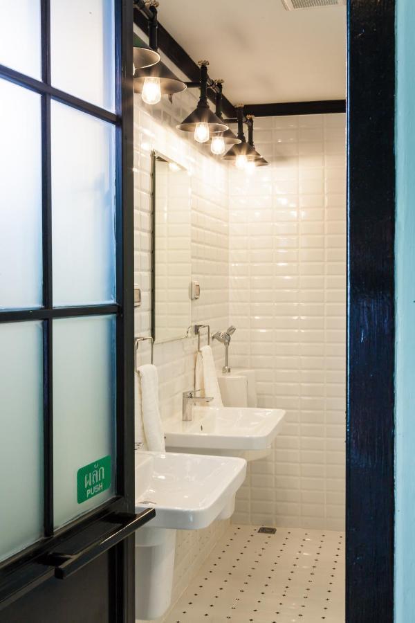 Travel Light Hostel パッタヤー エクステリア 写真